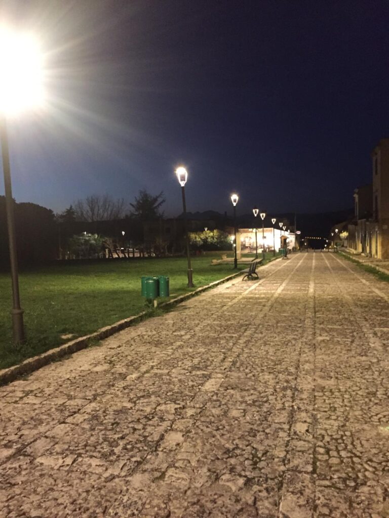 Lavori in corso per la nuova illuminazione pubblica a risparmio energetico