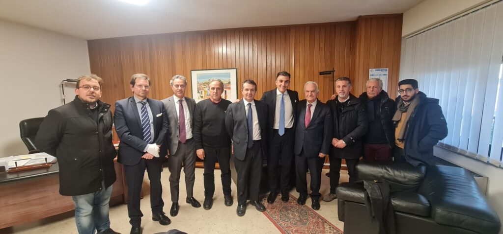 Riapre con nuovi servizi lo sportello della Camera di Commercio